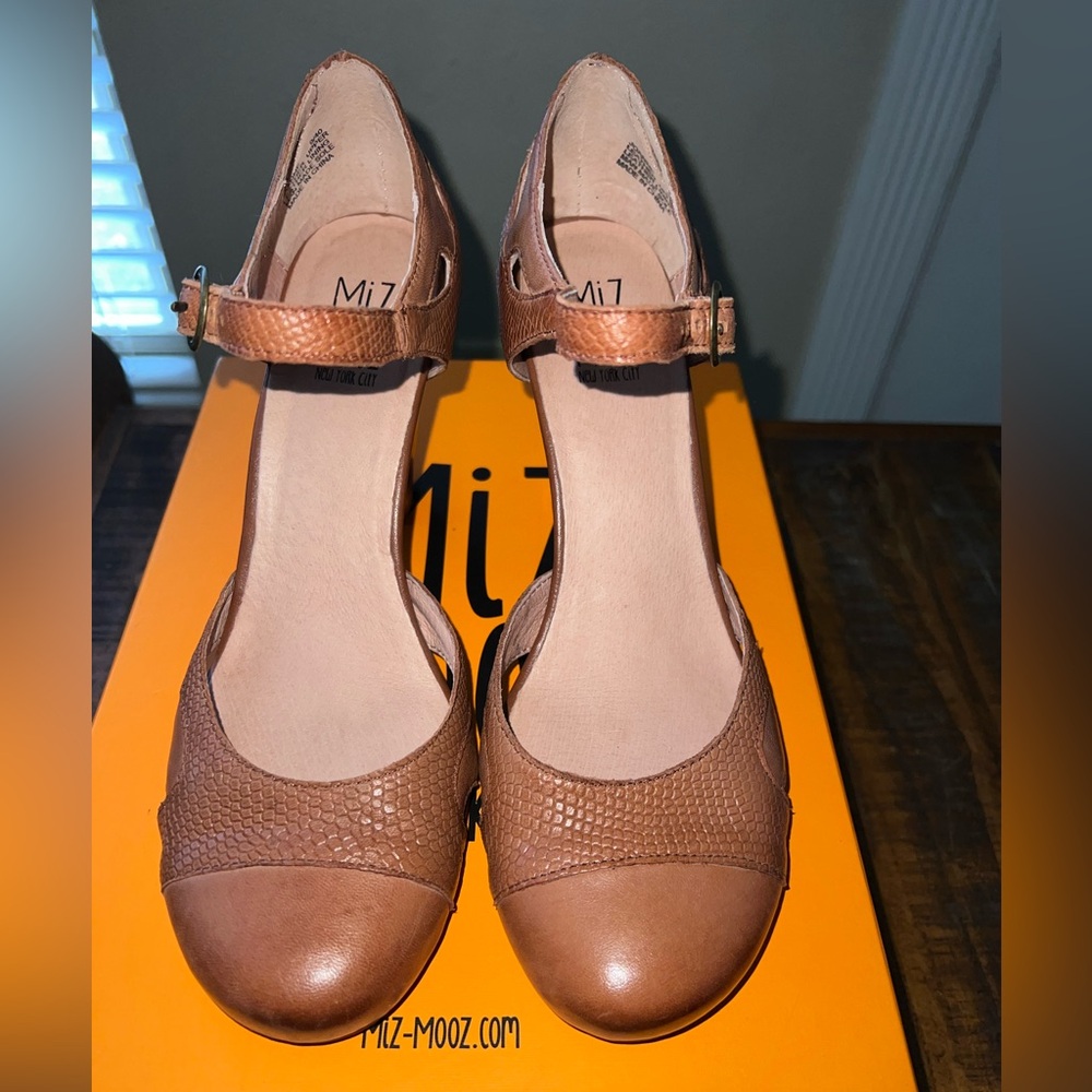 Miz Mooz Joanne Whiskey Brown Heel size 9
